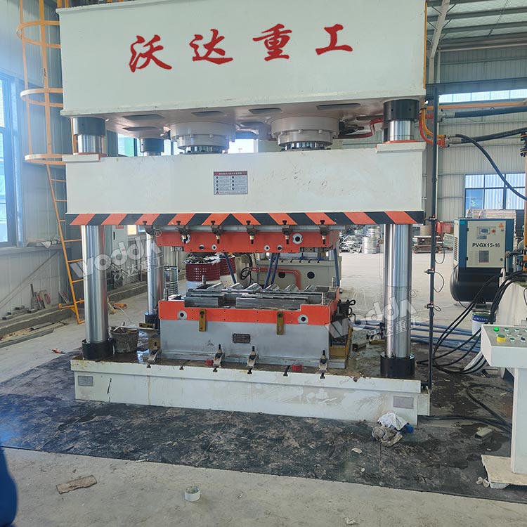 玻璃鋼樹脂仿古瓦成型機(jī)