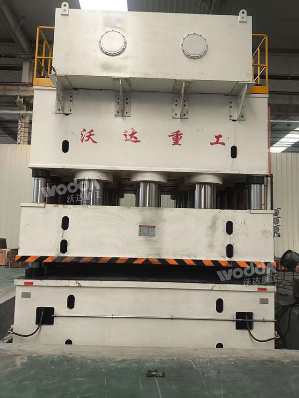 6000噸壓濾機(jī)濾板成型液壓機(jī) 6000噸壓濾機(jī)濾板成型液壓機(jī)