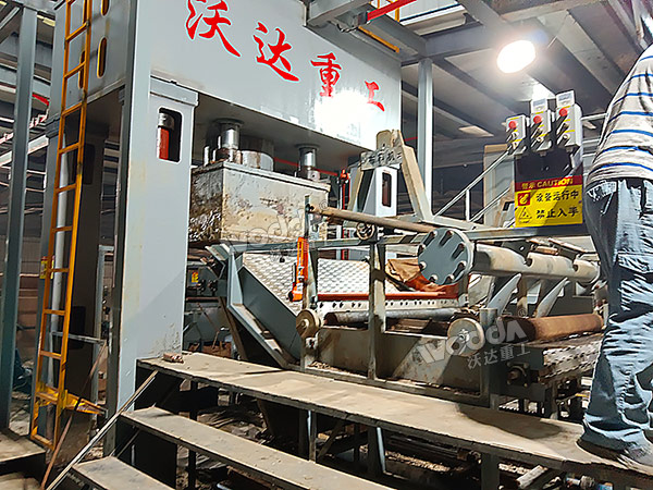 污泥壓榨機(jī)圖一