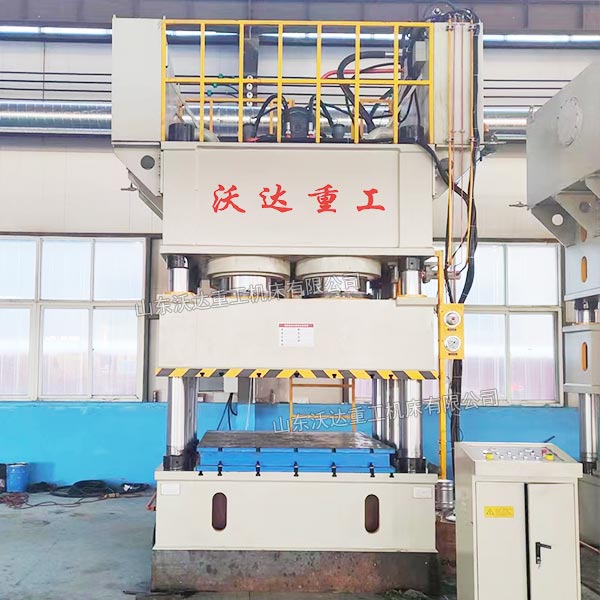 2000噸聚丙烯濾板成型液壓機(jī)