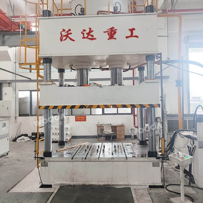 500噸不銹鋼水槽拉伸液壓機(jī)